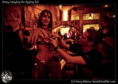 Harry enjoying the tipping (2)